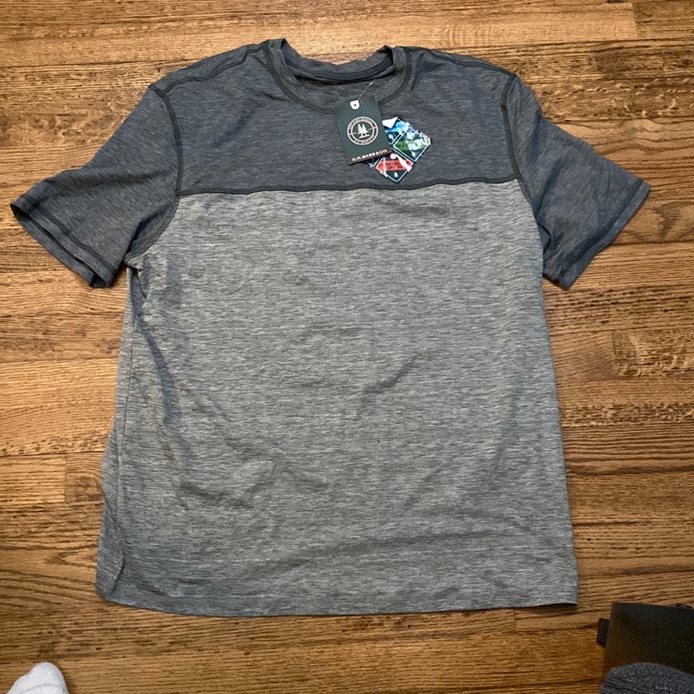 Tee